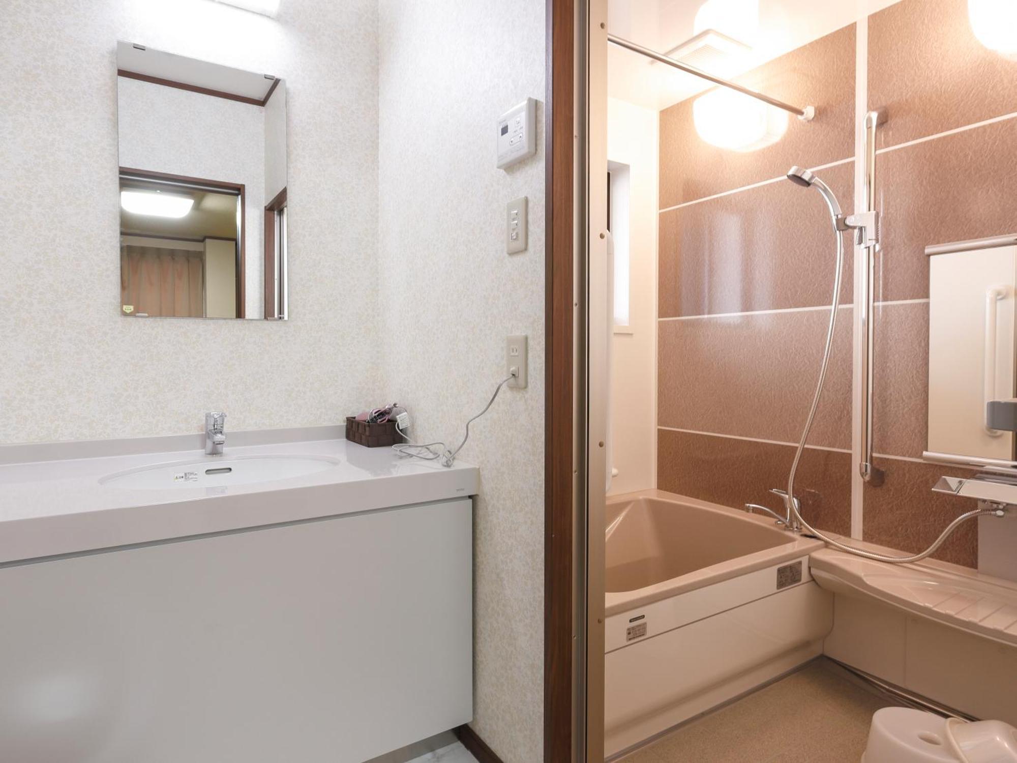 Hotel Onsenminshuku Kosakaya Nachikatsuura Zimmer foto